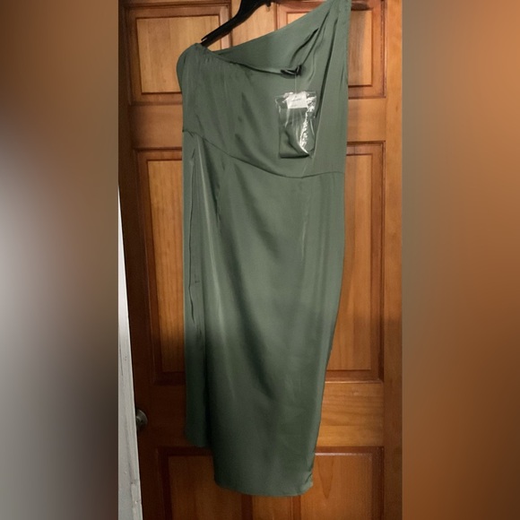 NWT PrettyGarden Ruched Bodycon Sleeveless One Shoulder Wrap Satin Belted Slit L - Picture 6 of 12